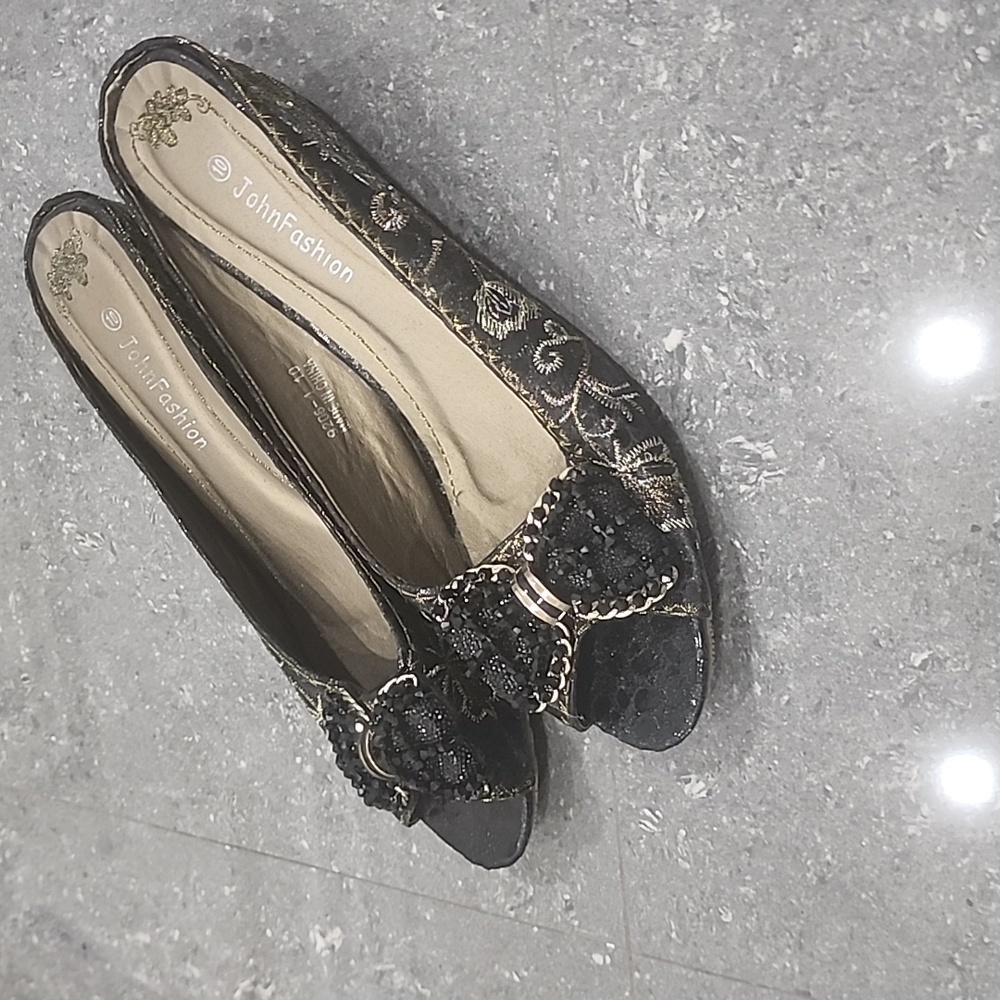 Open toe ballerina healed flat